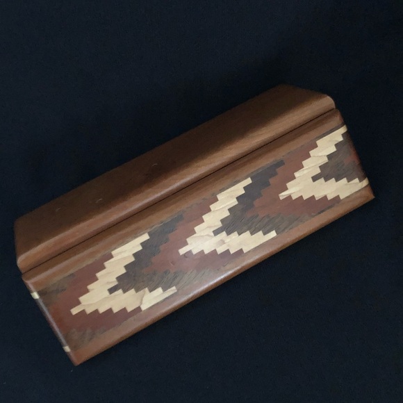 Wood Inlaid Hinged Fountain Pen Pencil Box - Picture 7 of 9
